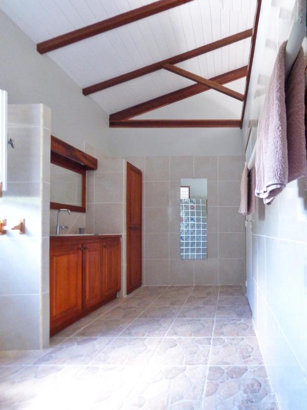 Villa sur la plage Martinique - sdb chambre 5